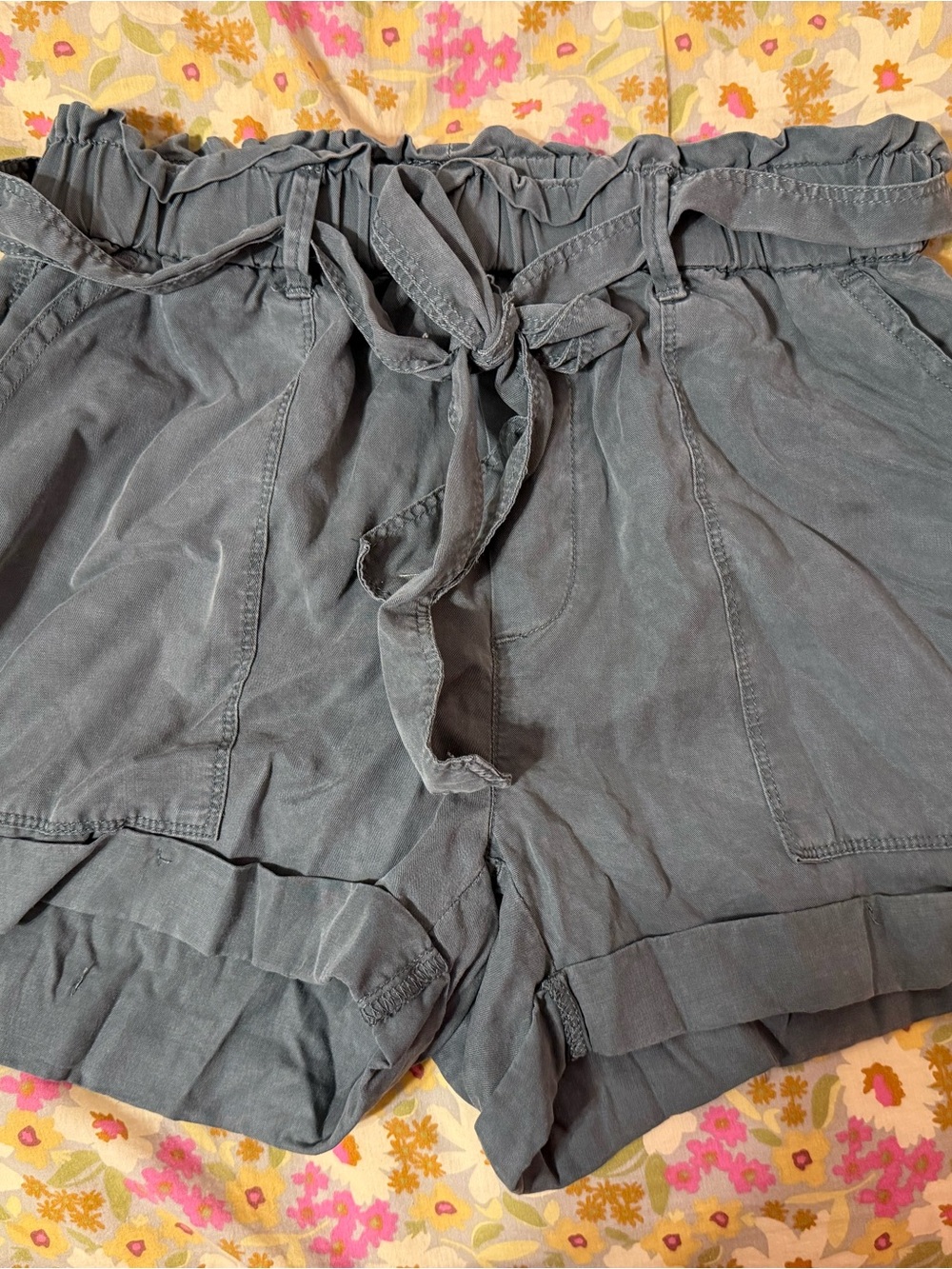 Women's Paperbag Waist Tie Shorts - dark green